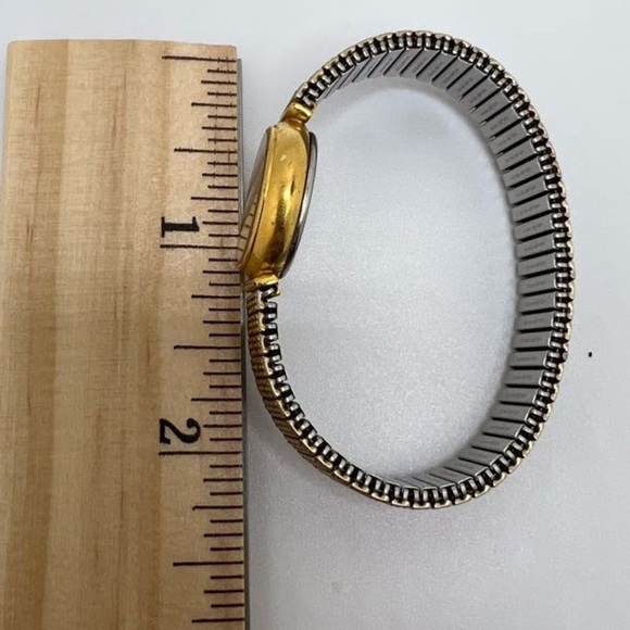 Vintage Designer Analog Circular Watch by Wittnauer 1/40 10kt RGP silver/gold main image 6